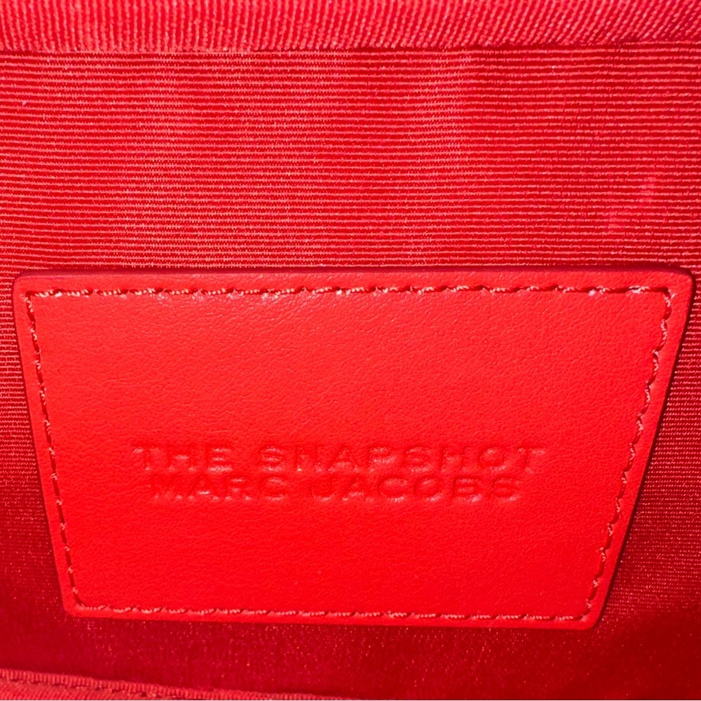 NWOT Marc Jacobs Red DTM (Dye to Match) Snapshot Camera Bag. MSRP$325.00 - Picture 6 of 15